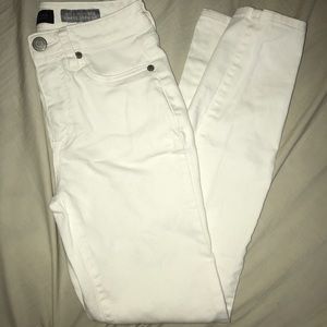 Size 2 High-Waisted White Jeggings